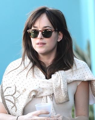 Dakota-Johnson_010615-169b.jpg