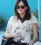 VN_Dakota_Johnson_258314.jpg