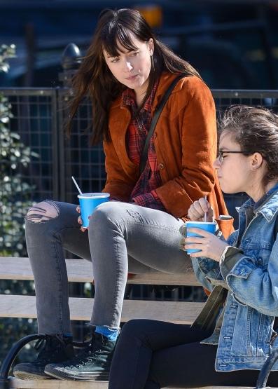 Click to view full size image
==============
dakota_281429.jpg dakota_281429.jpg