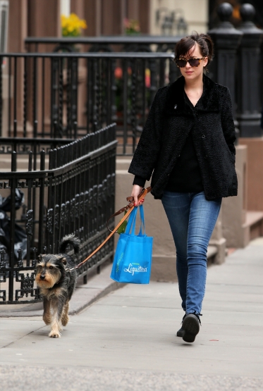Click to view full size image
==============
Dakota_281329.jpg Dakota_281329.jpg