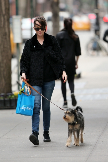 Click to view full size image
==============
Dakota_281829.jpg Dakota_281829.jpg