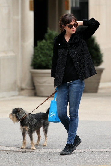 Click to view full size image
==============
Dakota_282229.jpg Dakota_282229.jpg