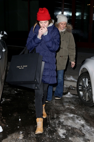 Click to view full size image
==============
DJF_281329.jpg DJF_281329.jpg