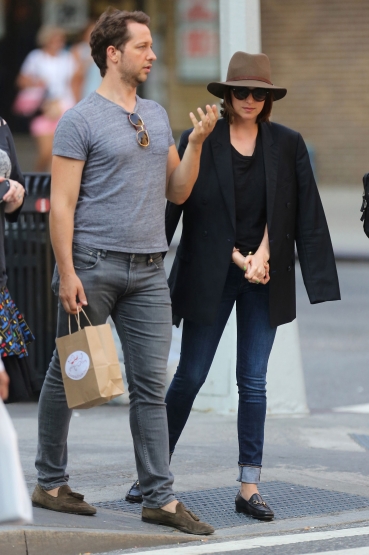 Click to view full size image
==============
DJ_28529.jpg DJ_28529.jpg