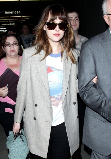 dakotajohnson_286129.jpg