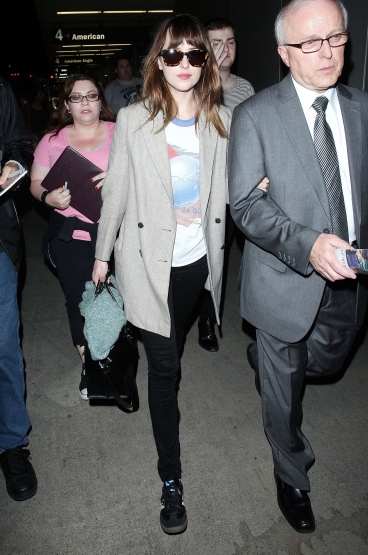 dakotajohnson_286329.jpg