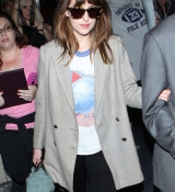 dakotajohnson_287229.jpg