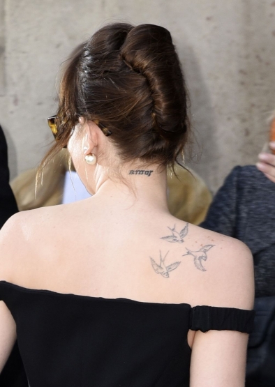 Click to view full size image
==============
Dakota_281529.jpg Dakota_281529.jpg