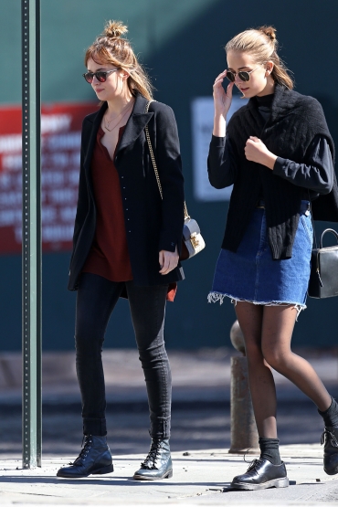 Click to view full size image
==============
Dakota_281629.jpg Dakota_281629.jpg