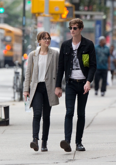 Click to view full size image
==============
DJ_28329.jpg DJ_28329.jpg