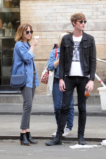 Click to view full size image
==============
0025_281429.jpg 0025_281429.jpg