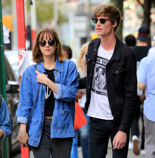 Click to view full size image
==============
5-246.jpg 5-246.jpg