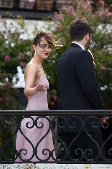 Dakota_Arrivals_2811729.jpg