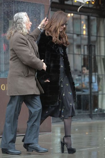 Click to view full size image
==============
DJ_281329.jpg DJ_281329.jpg