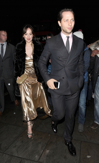 Click to view full size image
==============
DJ_283429.jpg DJ_283429.jpg