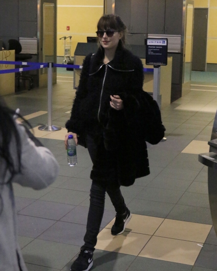 DJ_285429.jpg