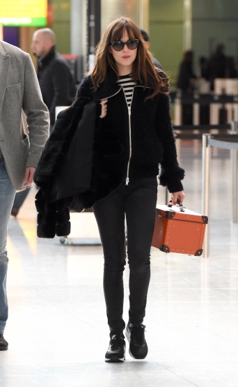 Click to view full size image
==============
DJ_281829.jpg DJ_281829.jpg