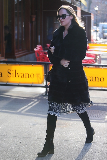 Click to view full size image
==============
DJ_28529.jpg DJ_28529.jpg