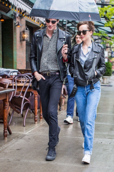 Click to view full size image
==============
DJ_282729.jpg DJ_282729.jpg