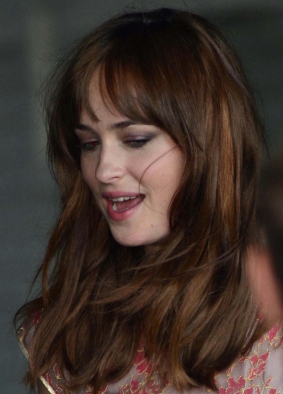dakotajohnson12.jpg