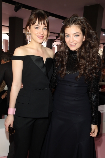 Click to view full size image
==============
Dakota_2810029.jpg Dakota_2810029.jpg