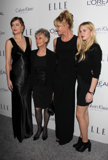 Click to view full size image
==============
Dakota_285329.jpg Dakota_285329.jpg