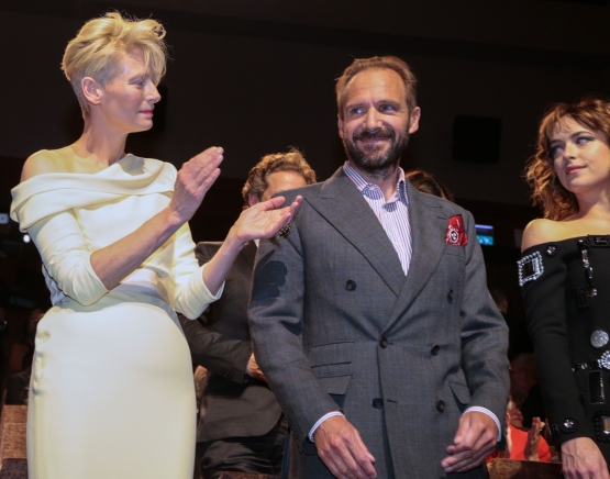 Click to view full size image
==============
Inside_282329.jpg Inside_282329.jpg