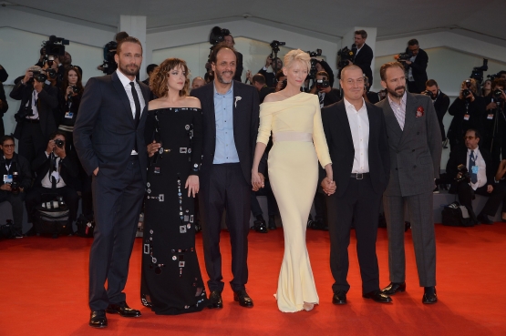 Click to view full size image
==============
ABiggerSplash_2821429.jpg ABiggerSplash_2821429.jpg