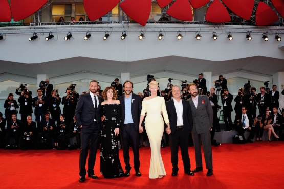 Click to view full size image
==============
ABiggerSplash_283929.jpg ABiggerSplash_283929.jpg