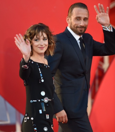 Click to view full size image
==============
DakotaPremiere_283829.jpg DakotaPremiere_283829.jpg