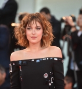 DakotaPremiere_286529.jpg