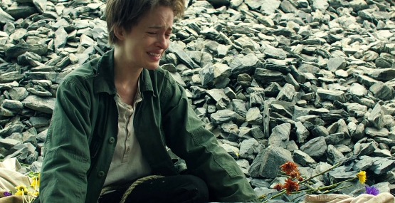 Click to view full size image
==============
dakotajohnson-cymbeline-03610.jpg dakotajohnson-cymbeline-03610.jpg