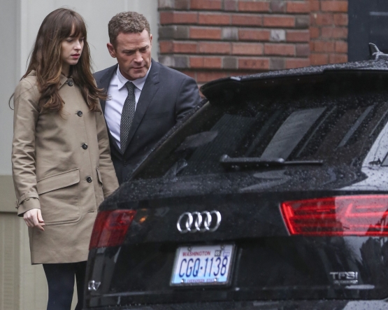 Click to view full size image
==============
FiftyShades_28729.jpg FiftyShades_28729.jpg