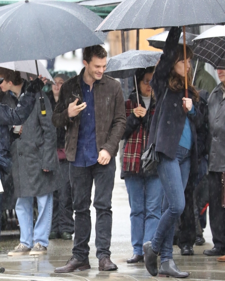 Click to view full size image
==============
Dakota_284529.jpg Dakota_284529.jpg