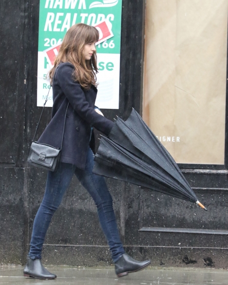 Click to view full size image
==============
Dakota_285129.jpg Dakota_285129.jpg