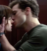 fiftyshadesofgreytrailer_0408.jpg