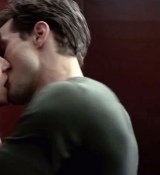 fiftyshadesofgreytrailer_0409.jpg