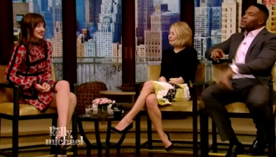 dakotajohnson0208.jpg