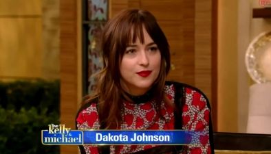 dakotajohnson0217.jpg