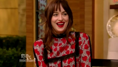 dakotajohnson0220.jpg
