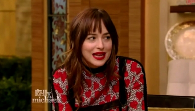 dakotajohnson0306.jpg