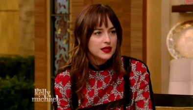 dakotajohnson0323.jpg