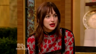 dakotajohnson0324.jpg