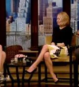 dakotajohnson0209.jpg