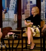 dakotajohnson0351.jpg