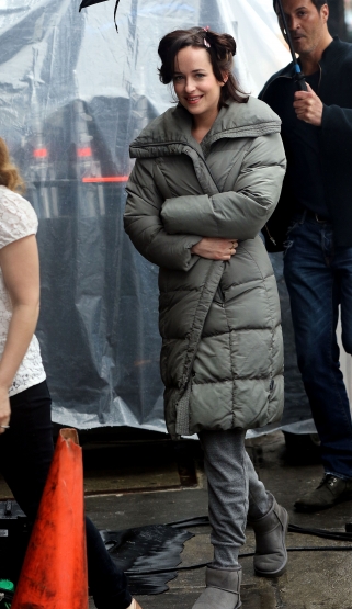 Click to view full size image
==============
dakotaset200415_281729.jpg dakotaset200415_281729.jpg