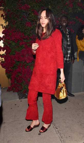 Click to view full size image
==============
0_284129.jpg 0_284129.jpg