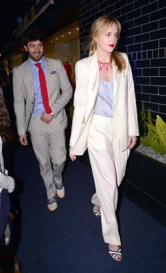 Click to view full size image
==============
DJFAN_283729.jpg DJFAN_283729.jpg